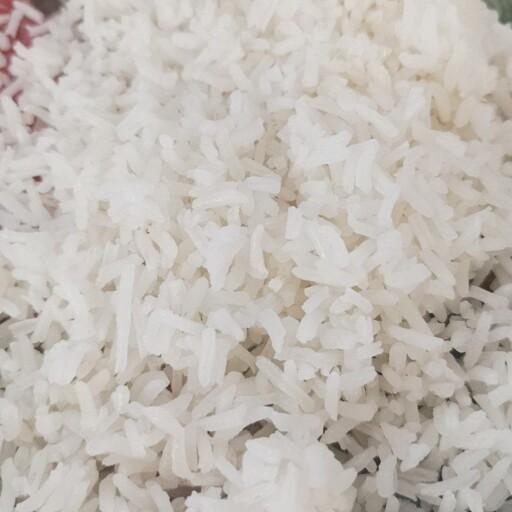 برنج طارم اصل اعلای امسالی  10 کیلویی با عطر و طعمی بی نظیر.