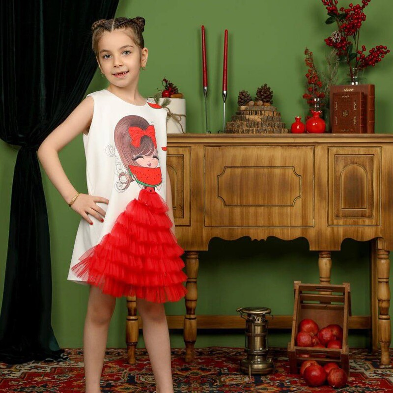 سارافون چاپی دخترانه هندوانه  در دو طرح زیبا پارچه مازراتی درجه یک چاپ با رنگ ایتالیایی آستر دارد 6سایز 5تا10سال