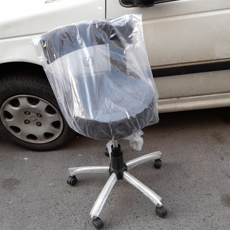 صندلی زیمنسی(استاد کار) با چرم خارجی فوم مبلی رنگ بندی مختلف ارسال به سراسر ایران هزینه کرایه توسط مشتری می باشد 