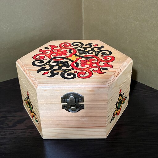 جعبه چوبی با نقاشی سنتی
