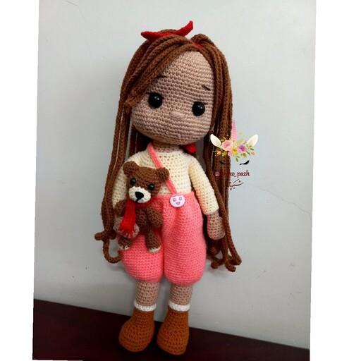 عروسک بافتنی دختر  قدبلند حدود 30 سانت با قابلیت تغییر رنگ لباس و پوست و تغییر عروسک خرس به خرگوش شیکوپاژ