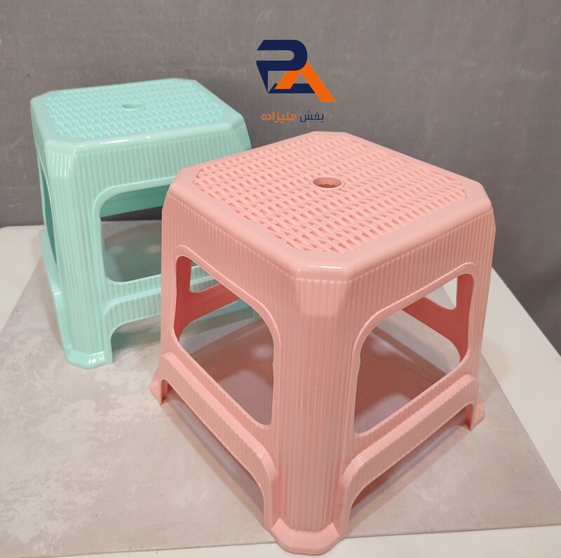 چهارپایه حمام  برندمعتبر آیسان پلاستیک تهیه شده از موادنودارای  رنگ بندی سایز25