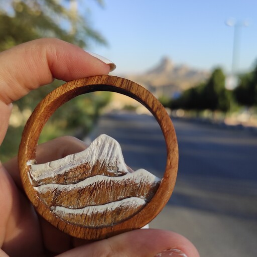 گردنبند چوبی دستساز  کوه قلاقیران ایلام نماد زاگرس چوب اقاقیا