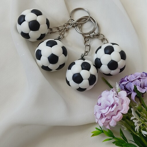 جاکلیدی یا آویز کیف توپ فوتبال ساخته شده با خمیر نشکن،سفارش تعداد بالا با قیمت مناسب پذیرفته میشود