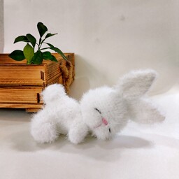 خرگوش پشمالو خوابالو بافته شده با کاموا ترک درجه یک صورت گلدوزی شده قابل شستشو اندازه حدودی 16 سانت با گوش ها