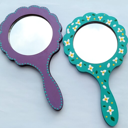 آینه دستی چوبی،صنایع دستی نقاشی شده با رنگ آکرلیک  مناسب برای کیف دستی و کادو