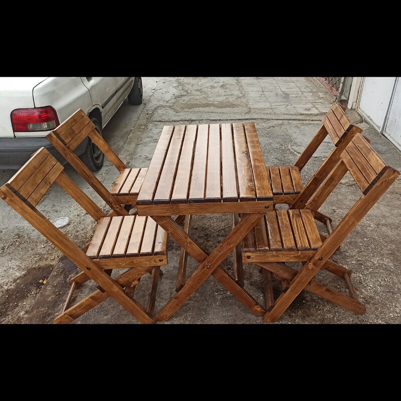 میز و صندلی  چوبی چهار نفره با پوشش رنگ پلی استر براق یا مات با گارانتی 12 ماهه (ارسال به صورت پس کرایه)