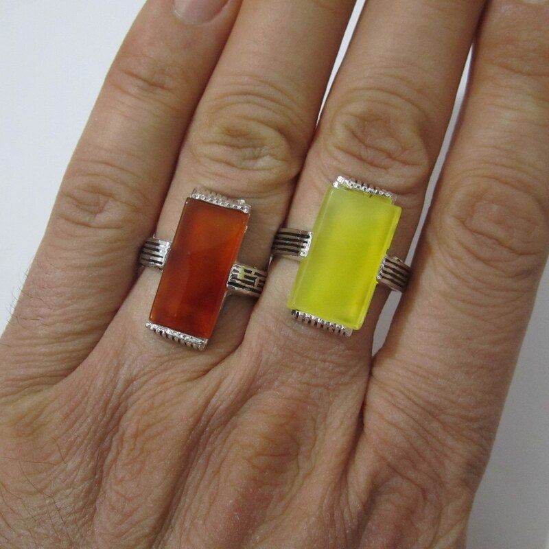 یک جفت انگشتر عقیق اصل و معدنی سایز 62 و 67 انگشتر عقیق زرد و سرخ حراجی