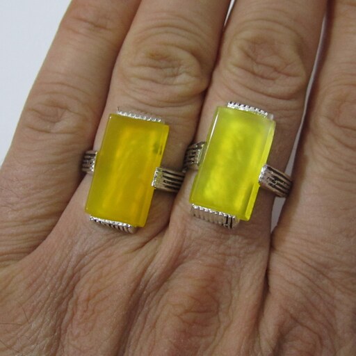 یک جفت انگشتر عقیق اصل و معدنی سایز 62 و 67 انگشتر عقیق زرد اصل