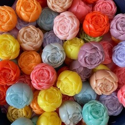 شمع گل پیونی قابل سفارش در هر رنگ با هر تعدادی مناسب دیزاین و هدیه 