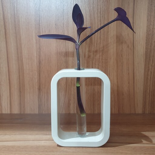 گلدان گلجای مستطیل با شیشه جنس سنگ مصنوعی(بتنی) رنگ سفید  (بدون جلا دهنده)