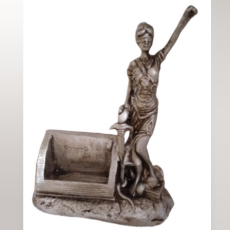 مجسمه پلی استر فرشته عدالت مدل جاکارتی