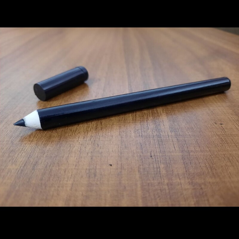 مداد مشکی طبیعی برند Younew با قابلیت مداد ابرو و مداد چشم و خط چشم (دستساز و فاقد ترکیبات شیمیایی)

