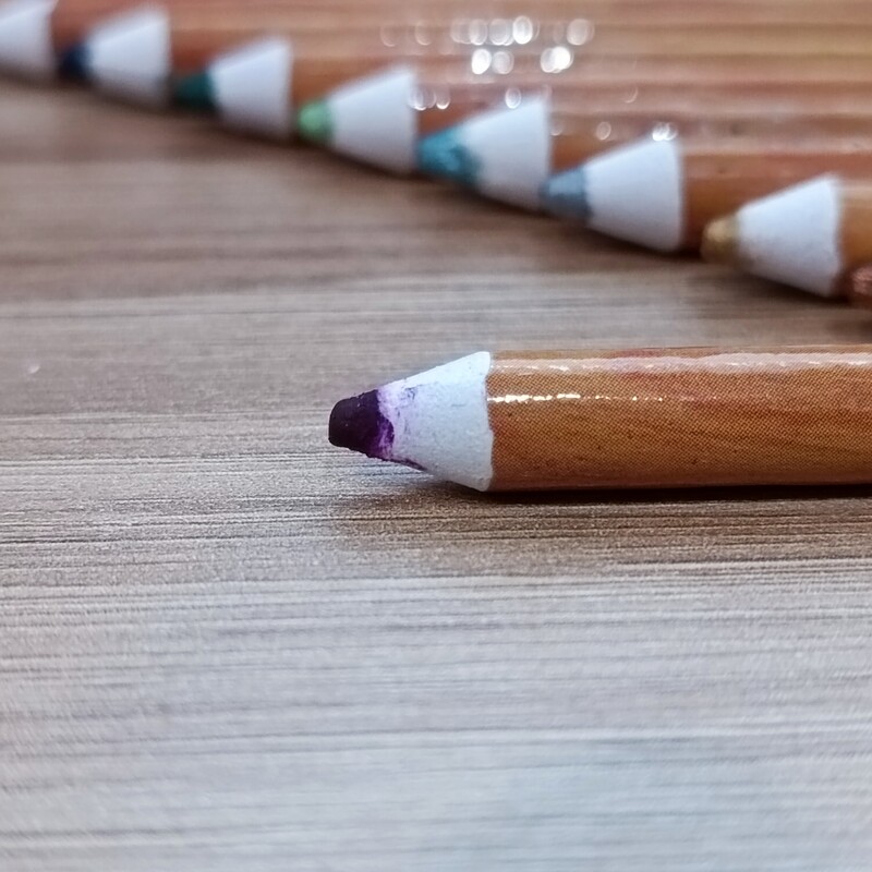 مداد آرایشی ارغوانی طبیعی برند Younew با 4 قابلیت خط لب، سایه، مداد ابرو و مداد چشم (دستساز و فاقد ترکیبات شیمیایی)

