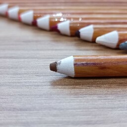 مداد رنگی آرایشی قهوه ای روشن طبیعی Younew خط لب. سایه. مداد ابرو و چشم (دستساز)