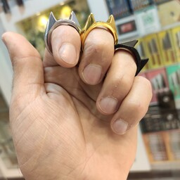 انگشتر تیغ دار   در سه رنگ طلائی مشکی نقره ای سبک و کم حجم