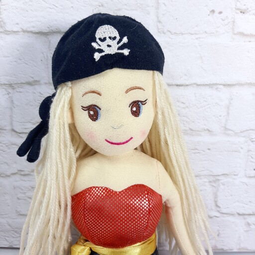 عروسک پری دریایی .مدل دزد دریایی ، لباس شاین .مدل نشسته.