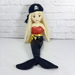 عروسک پری دریایی .مدل دزد دریایی ، لباس شاین .مدل نشسته.