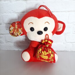 عروسک میمون تگ دار فووووق العاده با کیفیت جنسش مخمل براق بسیار  خوش رنگه بالای سرش بند برای اویزان کردن داره