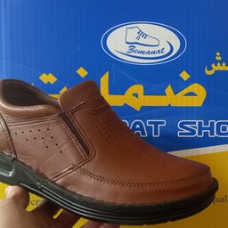 کفش مردانه کلارک تمام چرم طبیعی ( مدل پویان ) برند ضمانت ، زیره پی یو ، کفی طبی چرم طبیعی ، کیفیت بالا ، قیمت مناسب