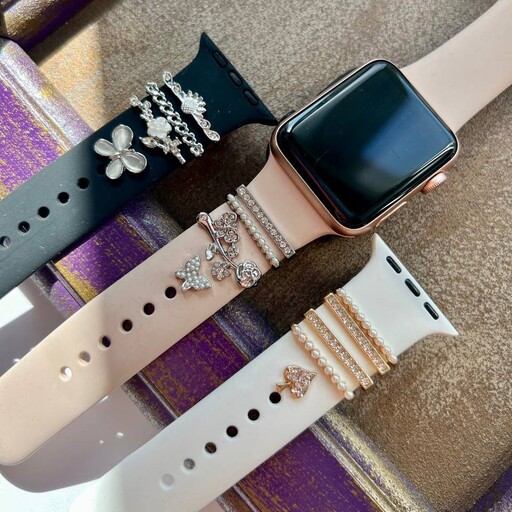 آویز ساعت هوشمند در تنوع رنگ و مدل  قابل نصب بروی انواع بند اپل واچ اصلی و غیر اصلی 