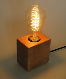 چراغ رومیزی چوبی با لامپ فیلامنتی کلید دار