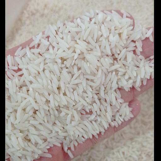 برنج هاشمی دانه بلند درجه یک گیلانا(پنج کیلویی)