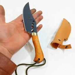چاقوی کوهنوردی غلاف دار  کمری (تیزی) همراه با بند 