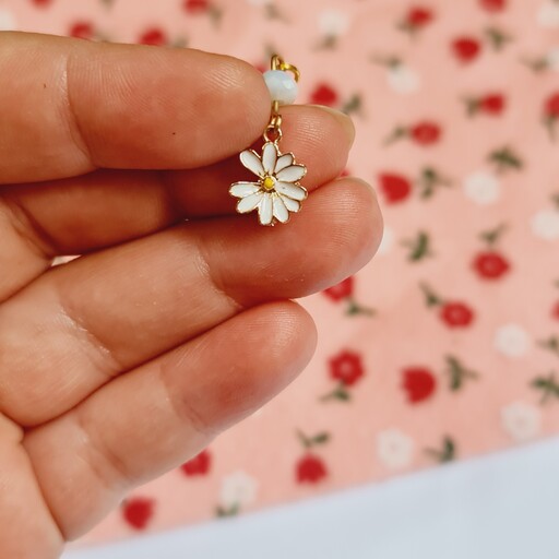گیره روسری گل مینا کوچک سفید گیره حجاب گل کوچک
