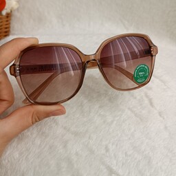 عینک آفتابی زنانه چند ضلعی ،دارای استاندارد uv400 همراه با کاور هدیه 