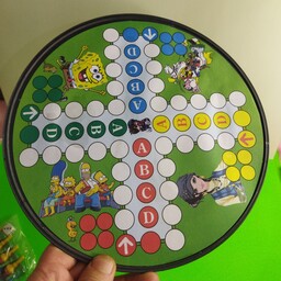 بازی منچ و مارپله با طرح گرد داره ای تخته پلاستیکی
