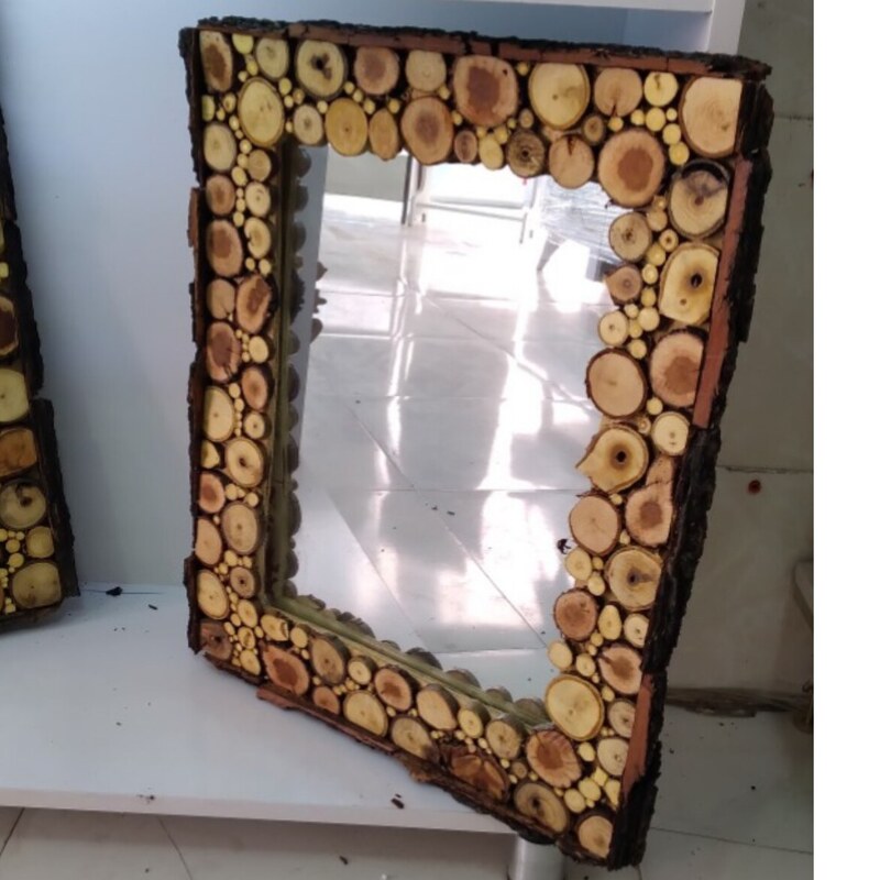آینه دیواری چوبی مربع  تنه درخت