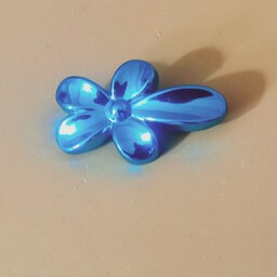 سنجاق پلاستیکی به رنگ آبی  مخصوص بانوان و کودکان شیک و زیبا