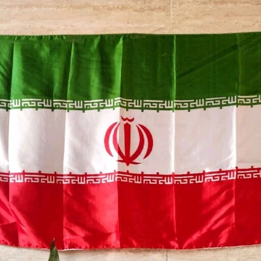 پرچم ایران جنس ساتن همراه با جای چوب