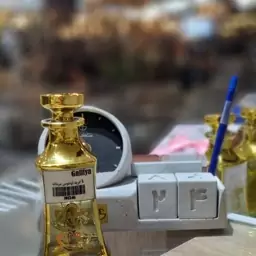 عطر کرید اونتوس مردانه ،خنک و تلخ ،ماندگاری بسیار خوب با رایحه ترنج ،اناناس ،سیب،رز، نعناع هندی ،وانیل،عنبر ،مشک 