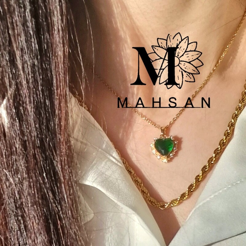 گردنبند  سبز قلب کریستالی زمردی با زنجیر طنابی استیل رنگ ثابت دو ردیفه مناسب برای هدیه روز مادر 