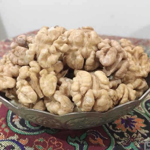 مغز گردوی سفید درجه یک (900گرمی)