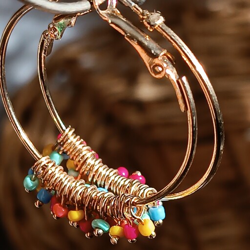گوشواره حلقه ای دخترانه آویز دار پر از رنگ های پاستیلی 