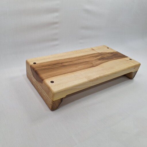 تخته گوشت چوبی پایه داربزرگ ،ساخته شده از چوب گردو .