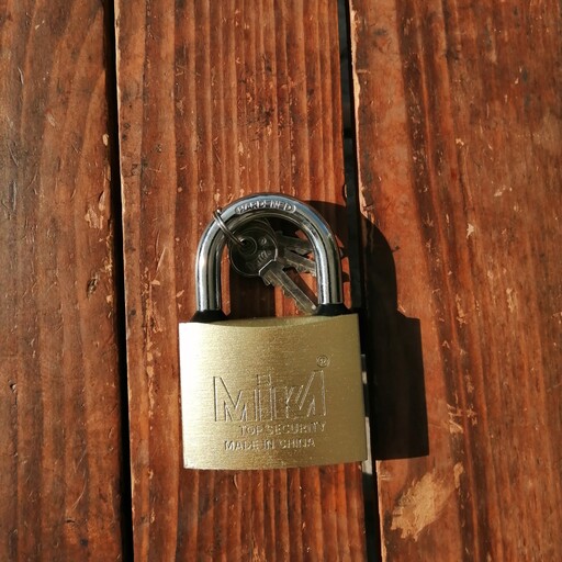 قفل آویز میکا سایز 75مدلPL75