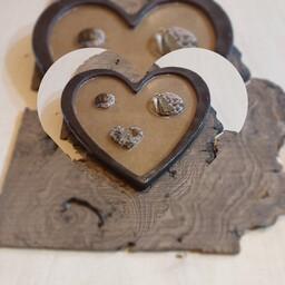تابلو رزینی طرح قلب ساخته شده از ام دی اف و رزین و پوشانده شده از رنگ اکرولیک