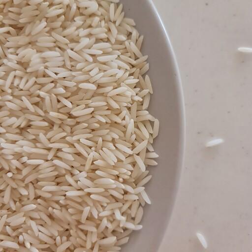 برنج طارم هاشمی صادراتی فوق معطر  کشت اول 3 الکه امساله  (نمونه یک کیلوگرمی)