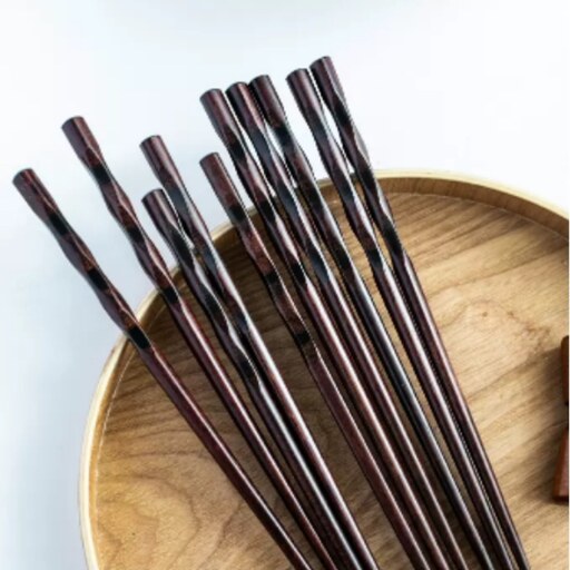 یک جفت چاپستیک چوبی ژاپنی(چوب غذاخوری ) طرح کلاسیک