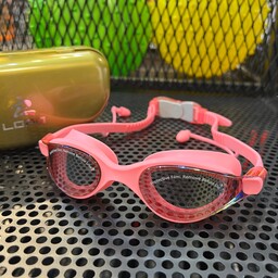عینک شنا اورجینال LOPOقاب طلایی سیلیکونی گوش گیر دار رنگ صورتی فروشگاه لباس ورزشی و بدنسازی کاراکو اسپرت 