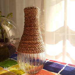  گلدان دکوری حصیری شیشه ای عیدی(ارسال رایگان) کادویی (22 سانتیمتر)