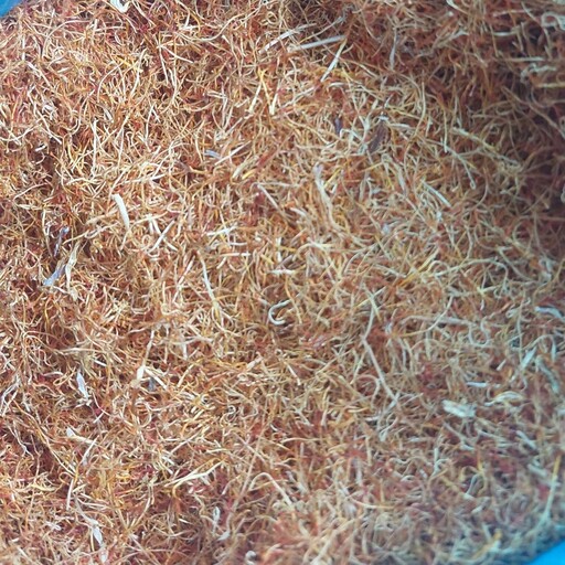 ریشه زعفران 5 گرمی خشک و فاقد رطوبت و بسیار بسیار معطر