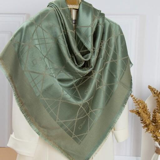 روسری ژاکاردابریشم  لمه  دورو قواره بزرگ 140 در رنگ های متفاوت و زیبا مناسب برای چهار فصل