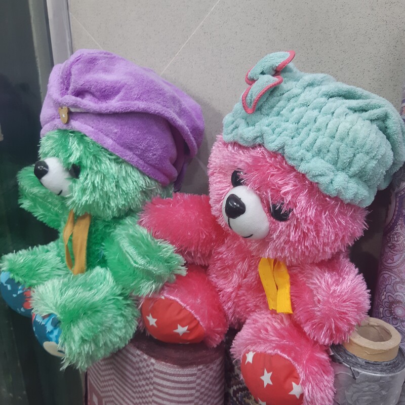 کلاه حمام کشدار در رنگهای متنوع مناسب برای جمع کردن و خشک کردن موها بعد از حمام مناسب برای کودکان و نوجوانان