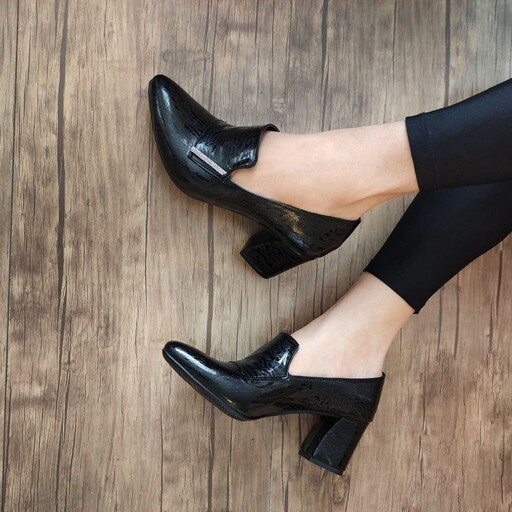 کفش اداری مجلسی ورنی زنانه دخترانه رنگ مشکی سایز 37 تا 40 زیره رافیک