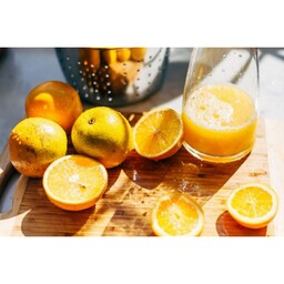 آب نارنج ترش و لذیذ ، کاملا اصل و طبیعی و بدون ذره ای اسانس و مواد شیمیایی (1000 گرم)
